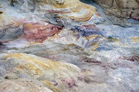 Colored sandstone (Ayn Soukhna)  