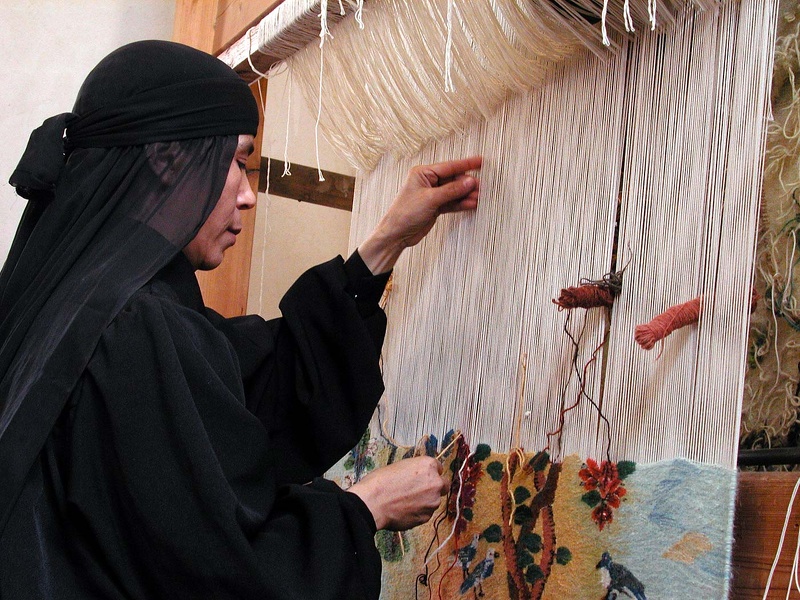  Atelier de tissage au Centre d'Arts Wissa Wassef à Haraneya (Le Caire) 