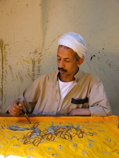  Taller de batik en el Centro Wissa Wassef en Harraneya (El Cairo) 