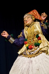 Danza Kathakali en un teatro