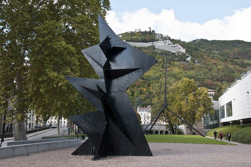 Monsieur Loyal, monumental steel stabile, Museum of Grenoble  