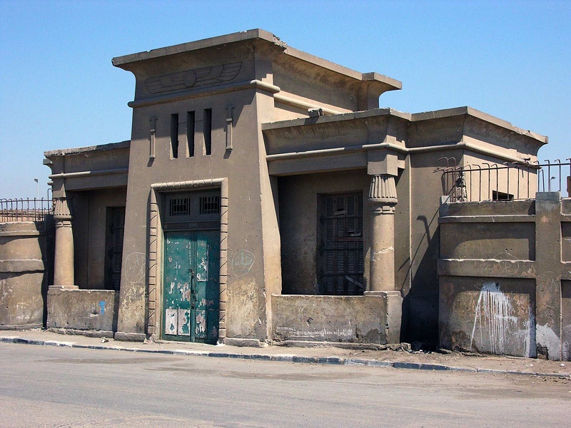 Caveau de style pharaonique. Cimetière nord, Le Caire