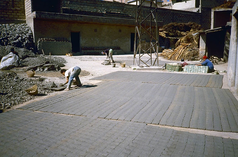 Fabrication des carreaux bruts