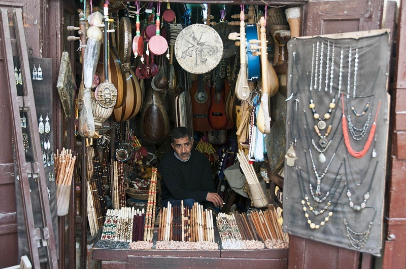 Fabricant - marchand de flûtes. Médina de Fès