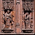 Les portes en noyer sculptées de la Cathédrale Saint Sauveur