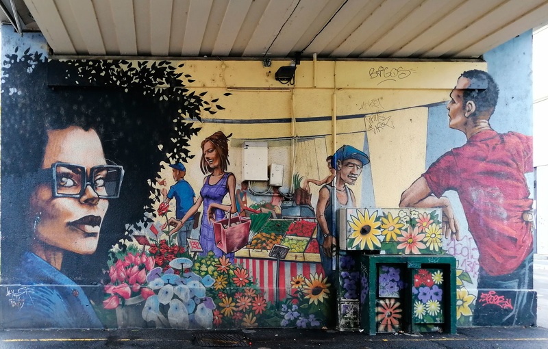 Marché-de-l'Estacade-par-Dire...jpg